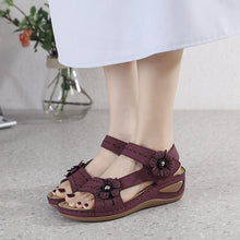 Load image into Gallery viewer, Leather European Sandals
